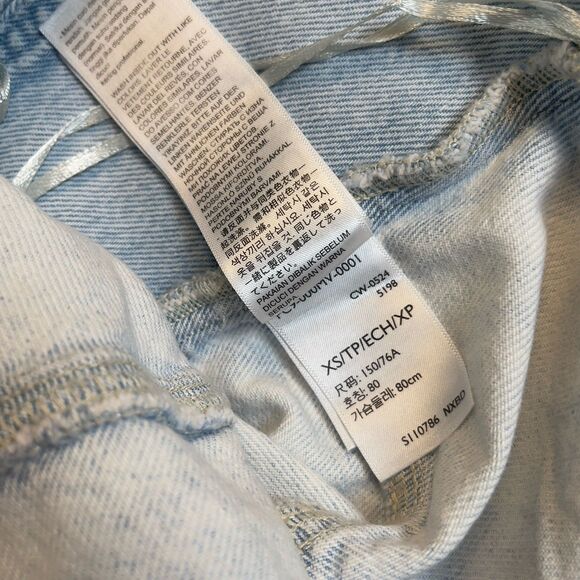 Levi’s Womens XS Button Down Denim Slim Fit Halter Top Janeesah Light Wash NEW - Picture 9 of 12